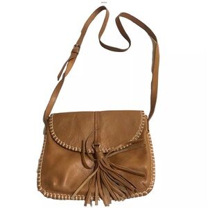 CLARKS Tan Leather Crossbody Bag with tassel Adjustable Strap Whip Stitch Detail